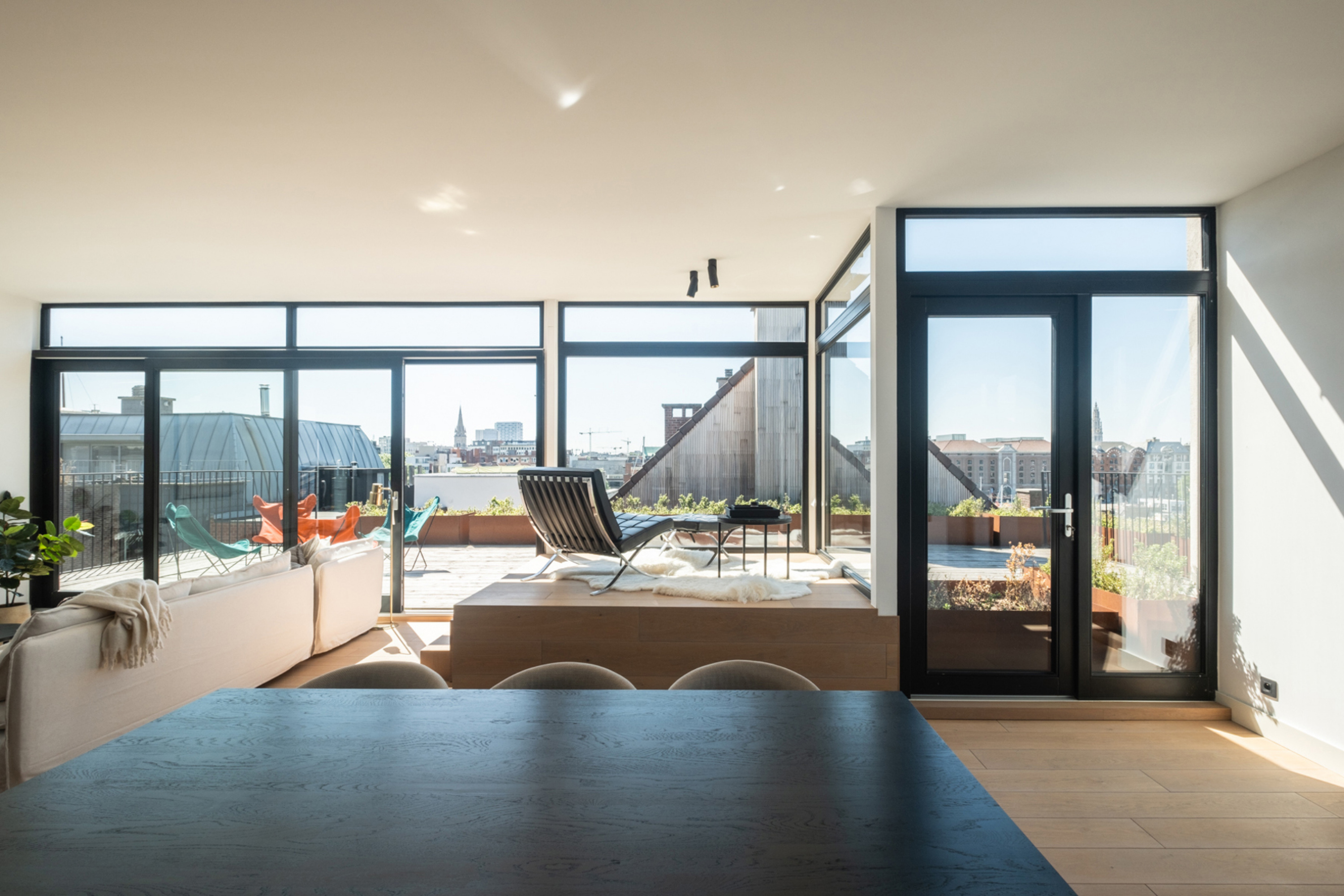 Cb4f436ba6b94b6eb064a9e04b972313