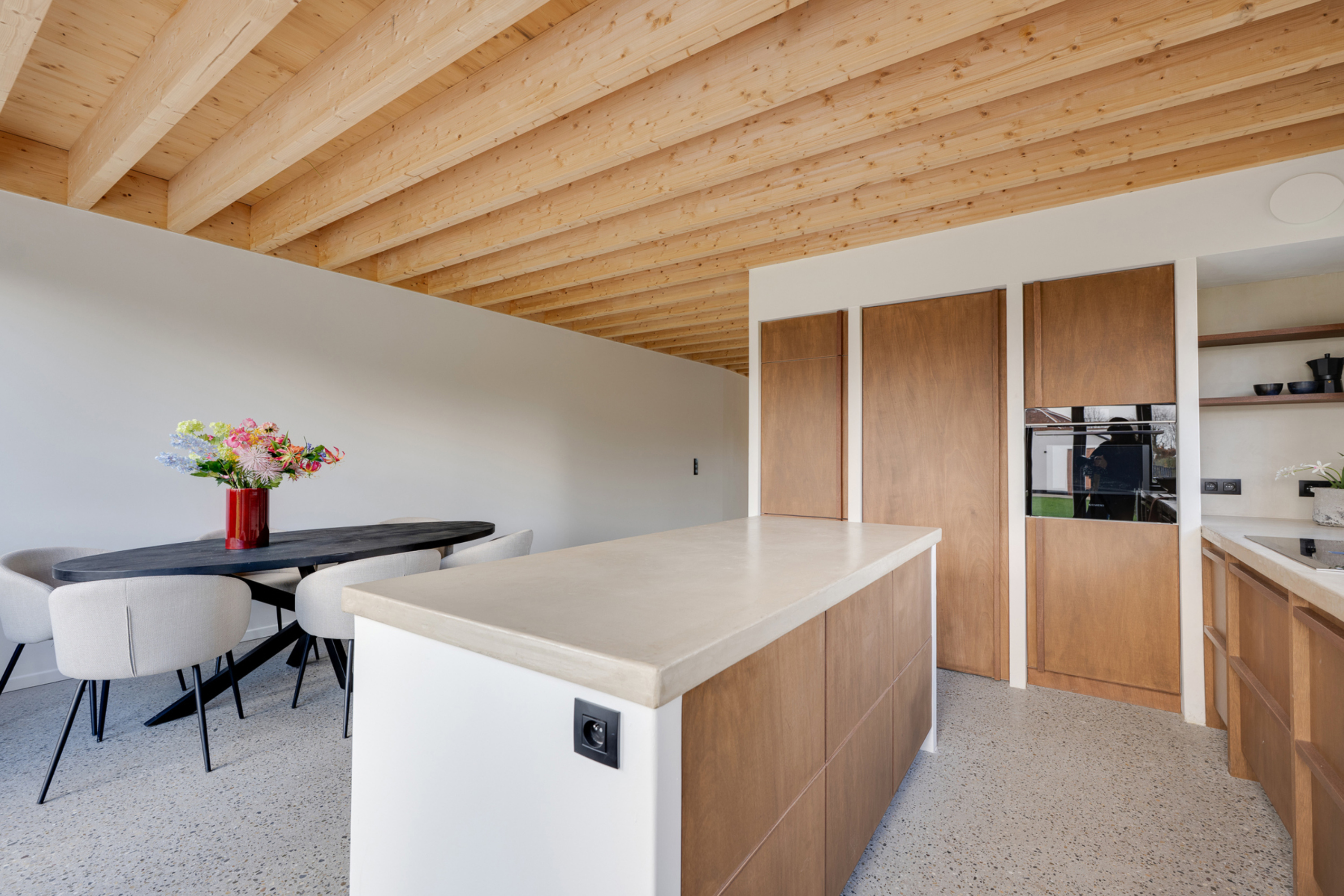 50cfd5574c54428c9a70e3d7373392a9