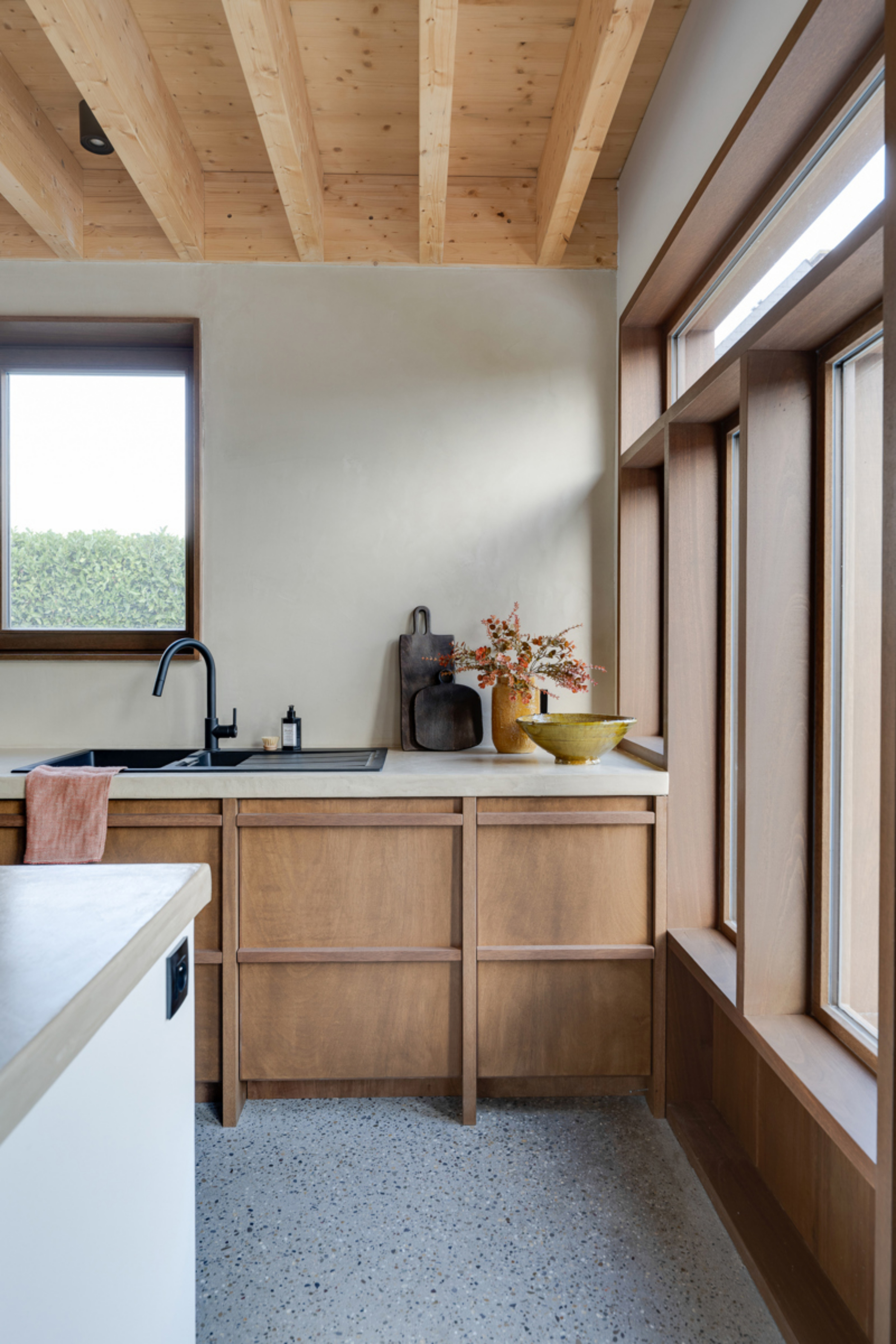 33a21cf280694c678f491364455a93dd